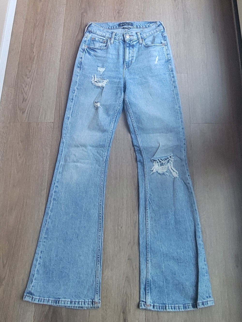 Aeropostale Light Blue Distressed High Rise Jeans